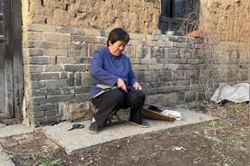 可还记得小时候妈妈纳的#纯手工千层底布鞋  第五步“缝鞋面”视频封面