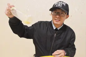 妙招9点档：没到捣蒜器怎么捣蒜泥？简单一招教你轻松搞定视频封面