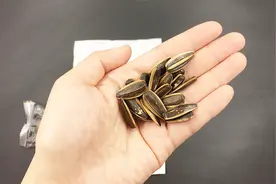 原来这几种人不能吃瓜子，买了也别吃，我也是才知道，快告诉家人