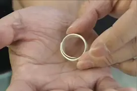京东又曝售假，广东男子在京东买到假黄金，想投诉店铺却已关闭视频封面