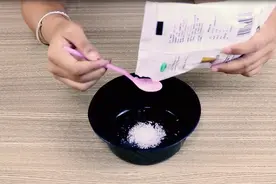 用糖和盐泡水喝，这下越喝身体变化越大！厉害了