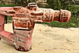 二手市场30元淘了一台坏电锤，修复翻新下，竟然可以用了，赚大了视频封面