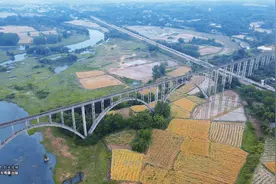 临澧群英渡槽：中国青山精神的光辉写照视频封面