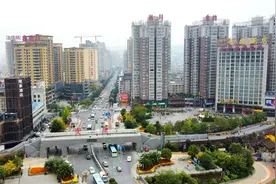 航拍陕西安康市，一座5线地级市适合宜居，随处可见商品高楼？