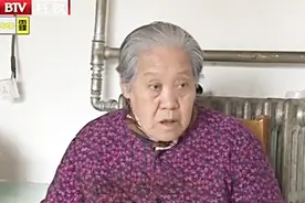母亲将30万交给女儿打理，不料女儿却突然赖账，声称没有这回事视频封面