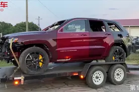 修复吉普轨道鹰第11集，钣金修复终于完成，焊接过程再次失火