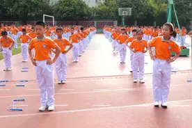 超燃！大渡口区钰鑫小学“炫彩童年”大课间完整版视频封面