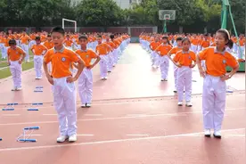 超燃！大渡口区钰鑫小学“炫彩童年”大课间完整版视频封面