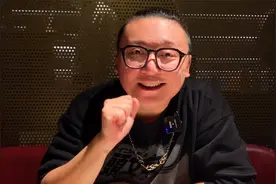 成龙大哥在北京开的饭馆，装修非常低调，在这吃顿饭，您猜多少钱视频封面