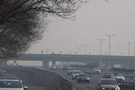 北京空气污染黄色预警持续，本周日或将转好！