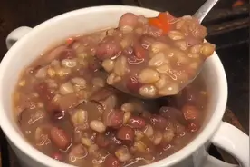 经常熬夜脸色暗黄，每周煮2次这个粥喝，皮肤白净面色红润视频封面