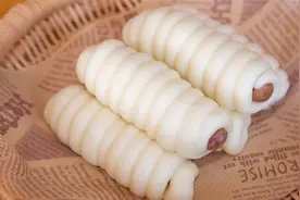超快手又简单又好吃的香肠卷，绝对是全家人的爱！