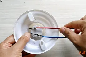 今天才知道，灯头也要分清零火线，好多人不清楚，以后不要接错了视频封面