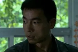 突发：歹徒闯幼儿园拿小孩当人质，市长前去交换，一同出生入死视频封面