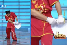 “钢铁女侠”现场手撕铁盆引尖叫连连，果然名不虚传丨非你莫属视频封面