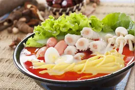 再说麻辣烫5：不麻不辣却依然生意火爆，配方用香料9种！视频封面