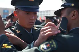 新兵授衔 开启军旅新篇章视频封面