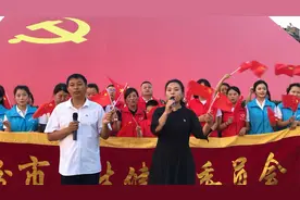 全国优秀党员临汾医生贺星龙，扎根山区为百姓看病的事迹红遍中国视频封面