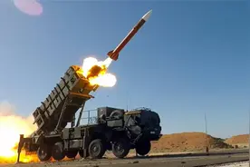 波兰爆炸案当天，乌军发动大举进攻，俄方毫不手软导弹猛射视频封面