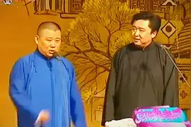 于大爷年轻时还挺帅，画面一模糊，老郭车就开起了。视频封面