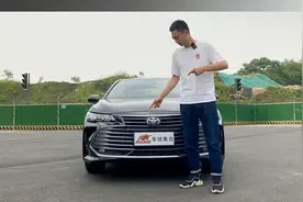 亚洲龙2.0L版本油耗出炉，百公里8.2L，符合你的预期吗视频封面