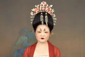 #成博出品｜复原《簪花仕女图》，看唐代小姐姐的精致妆容视频封面