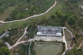 广东龙川山区一豪华别墅，看这格局，房主人不简单视频封面