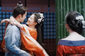 “三年相处，抵不过你和她的三个月”