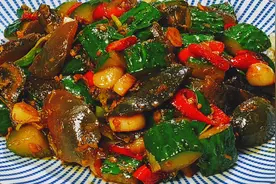 黄瓜和它在一起炒简直是绝配，我家一周吃5次，清脆营养有滋味