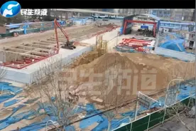 新建地铁站紧邻小区，夜里施工噪音超标，居民苦不堪言视频封面