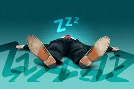 每天只睡2小时，却能保持精力充沛的方法？视频封面