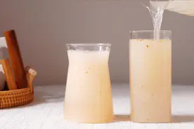 3天轻了2斤，湿胖的姑娘多喝这道冬瓜银耳玉露，美容又减脂视频封面