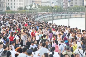 40年后，中国人口只剩8亿？听听专家怎么说！视频封面