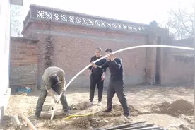 山东农村打井全过程，两个小时打了32米深，510块搞定用水太方便视频封面