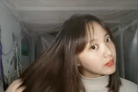 天气太干燥头发总是产生静电？试试这个方法，告别静电烦恼！视频封面