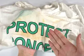 白衣服穿久发黄怎么洗，分享一招，不用漂白剂也能洗的洁白如新视频封面