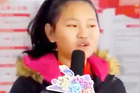 家庭幽默录像：被亲戚问分数，小姑娘：过年不谈成绩咱们还是亲戚视频封面