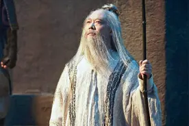 姜子牙注定有7死3灾，为何元始天尊不传他法术？只因他身份特殊！视频封面