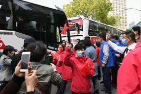 上海西南有一座三级甲等综合医院 每天前往治病的人络绎不绝视频封面