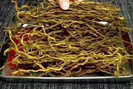 豆角便宜的时候多做点干豆角，简单2步就搞定，放一年不坏更好吃视频封面