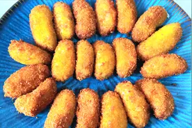 香蕉饼这样做，原汁原味，外脆里嫩，香甜软糯美味，做法还简单视频封面