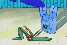 痞老板和凯伦一起在海绵宝宝家跳舞，结果被一脚踩扁