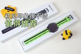 闲玩：快速开箱 realme 真我手表 T1！初见印象很不错，值得推荐视频封面