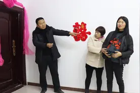 婚礼前一天，公公上门找大肚子儿媳要30万嫁妆，儿子出现后精彩了视频封面