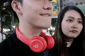 中文歌在日本东京街头响起，路人们会有什么样的反应？