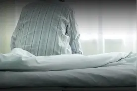 一年内三姐妹接连确诊肺癌！这家人究竟发生了什么？视频封面
