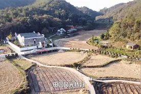来到江西九江德安，这里是袁隆平的老家，一个风景秀丽的小山村