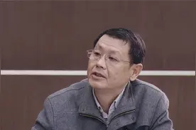 法庭上的辩护人搞笑瞬间，除非练过否则很难不笑视频封面