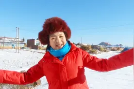 关姐唱了一首《东北妞》，东北妞就这么火辣，听得太过瘾了！视频封面
