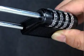 金属密码锁怎么改密码，密码挂锁怎么改密码修改密码方法视频教程